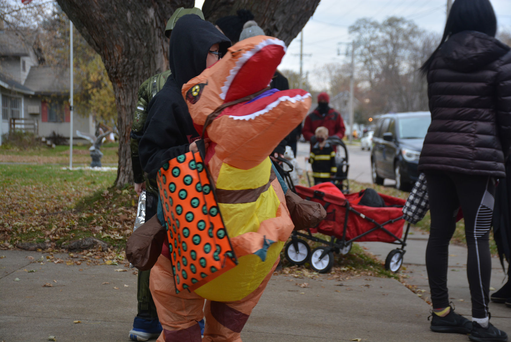 110520-star-news-halloween8.jpg